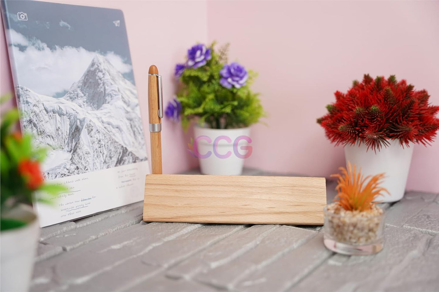 Craft Closet & Gifts - Wooden Stylish Triangle Shape Pencil/Pen Box with Single Stand Holder - Personalized Study/Work Table Desk Supplies Accessory for IAS, Advocate, Office & Corporate Gifts