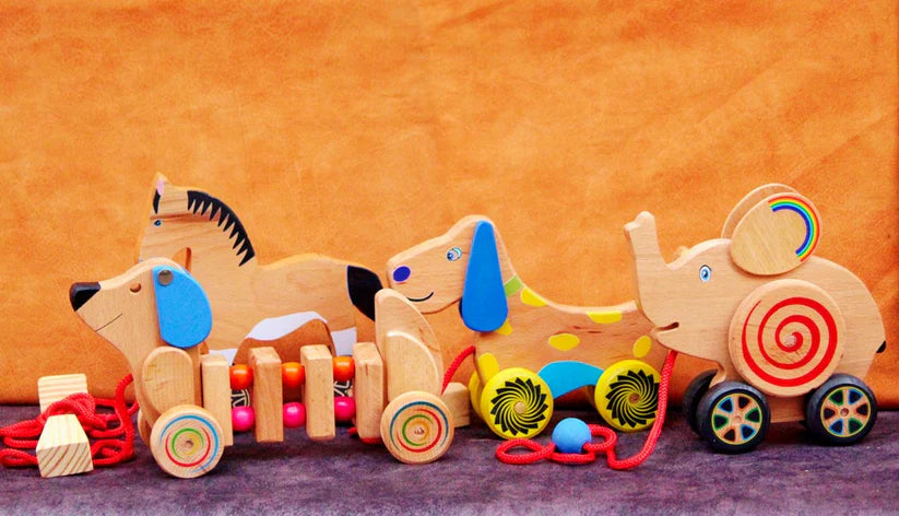 Playminds Wriggly pul along Dog toy (Age 1-4 years)| Wooden Push/PullToy | Natural Toy