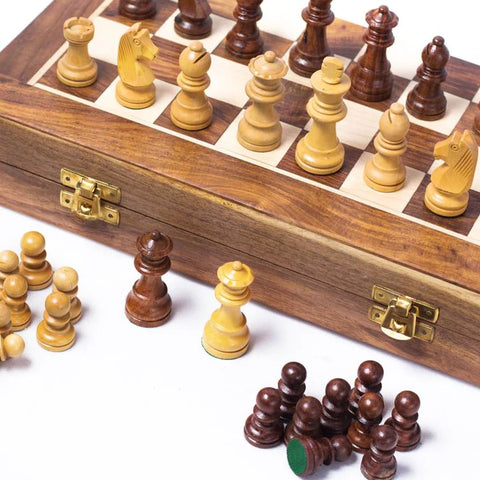 Playminds 12 Inches Handcrafted Magnetic Foldable Wooden Handcrafted Chess Set Chess Board with handcrafted wooden magnetic chess pieces (Indian Rosewood & Maple wood)