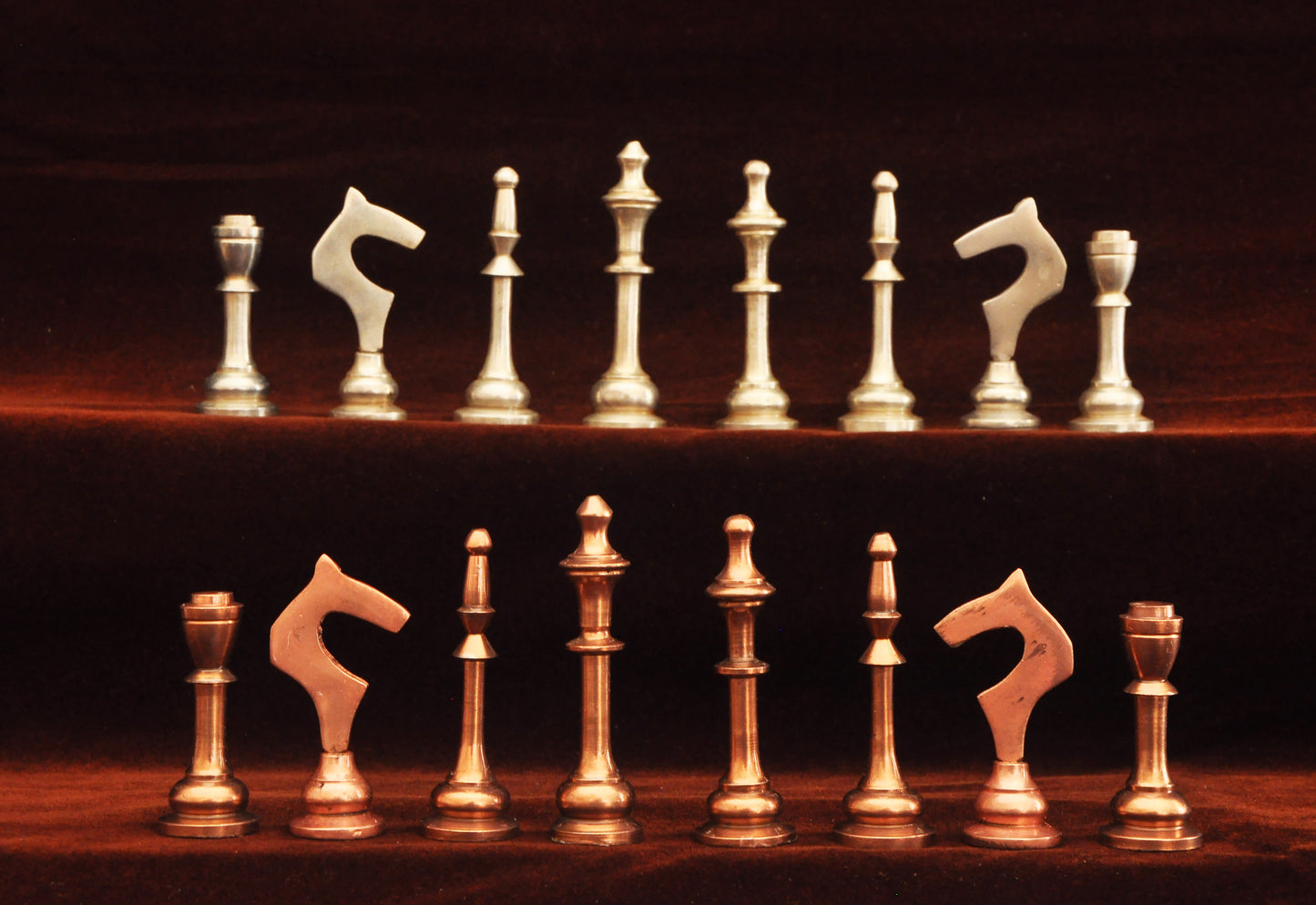 playminds 21-Inch Cylindrical Metal Chess Set | Machined Brass & Gunmetal
