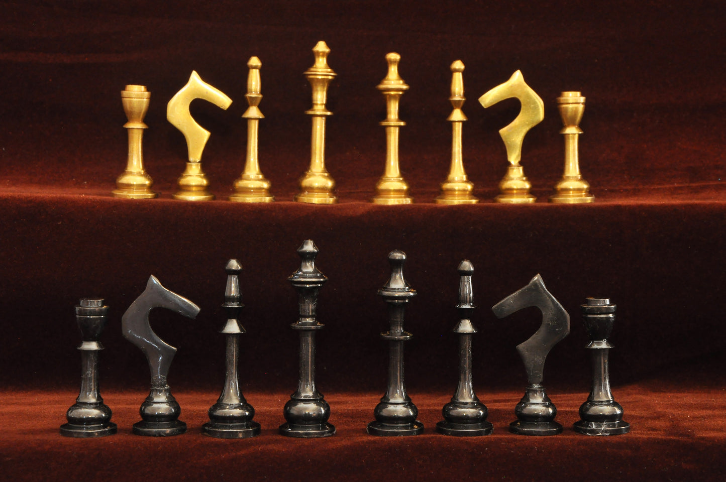 playminds Minimalist Slim-Line Metal Chess Set | Solid Brass & Gunmetal Black