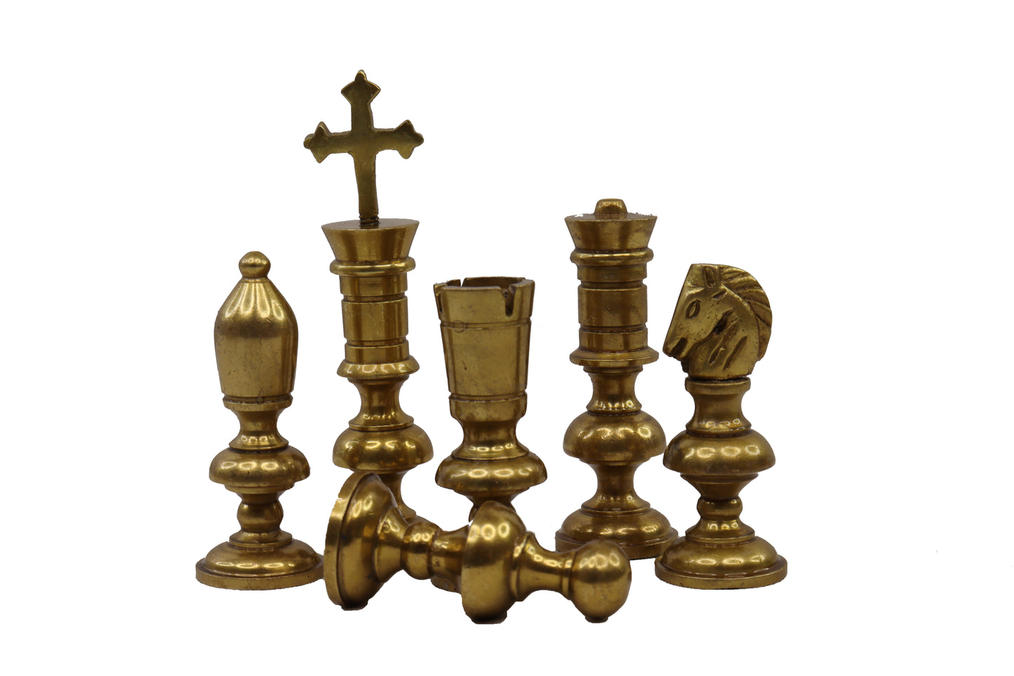 playminds Ultra-Slim Sculptural Metal Chess Set | Polished Brass & Gunmetal