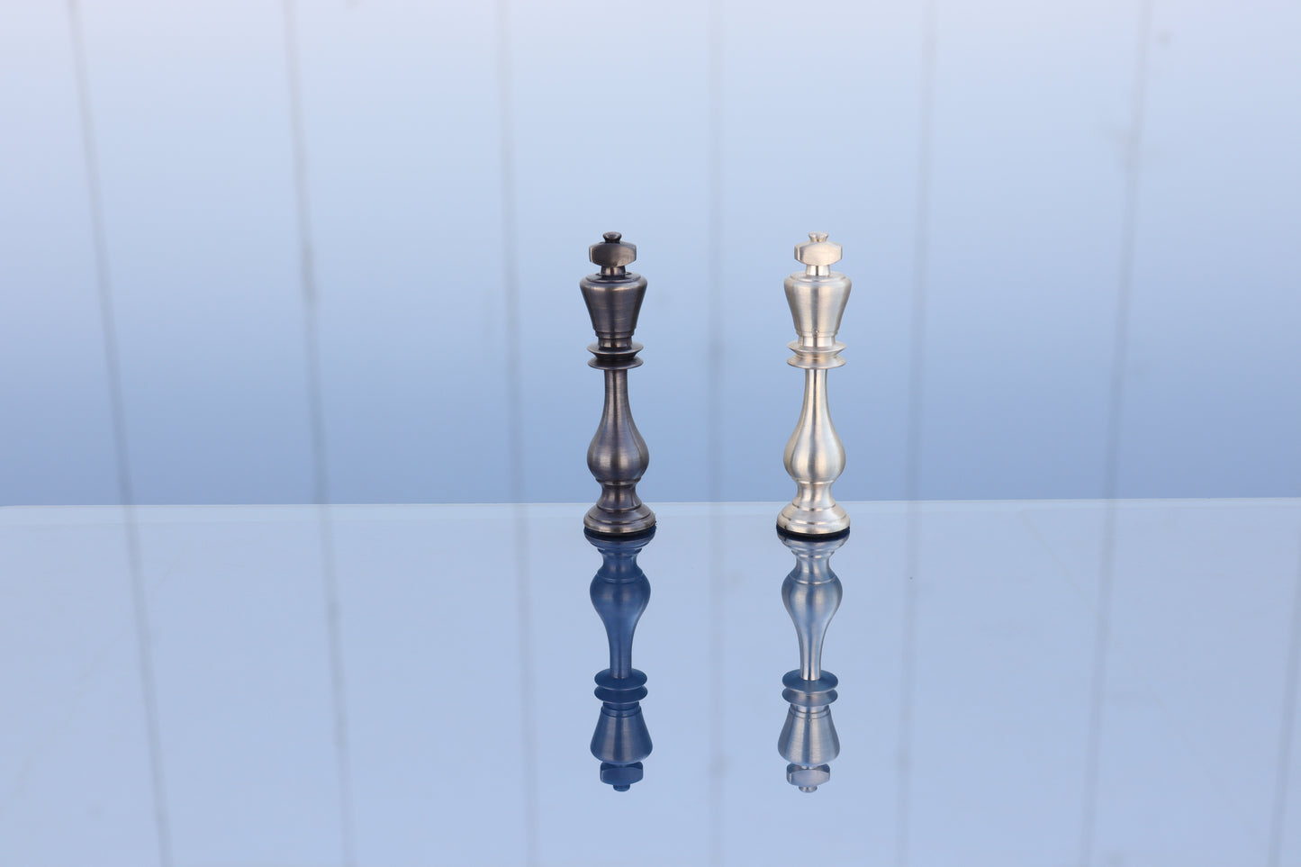 playminds 21-Inch Luxury Roman Empire Metal Chess Set | Artisan Rosewood & Maple