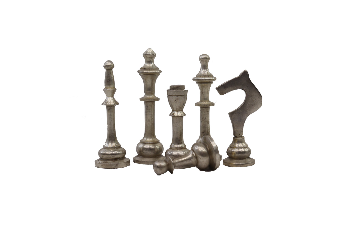 playminds 21-Inch Cylindrical Metal Chess Set | Machined Brass & Gunmetal