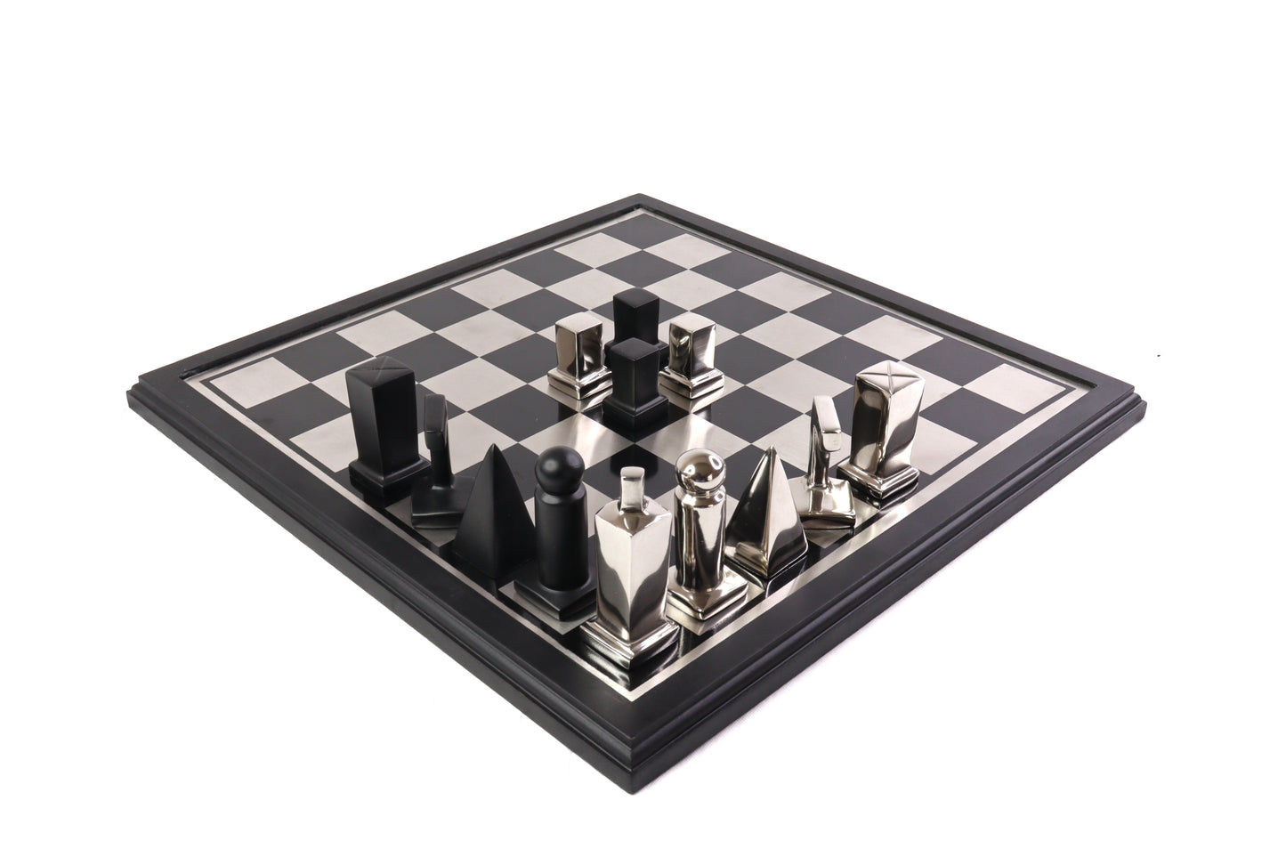playminds 21-Inch Slim-Line Metal Chess Set | Polished Brass & Gunmetal