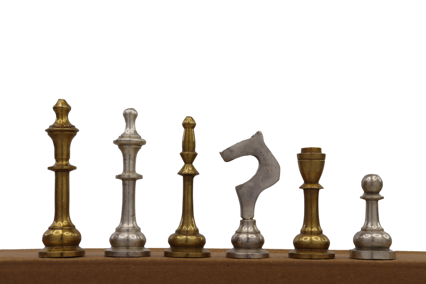 playminds Mirror-Finish Metal Staunton Chess Set | Polished Brass & Silver Chrome