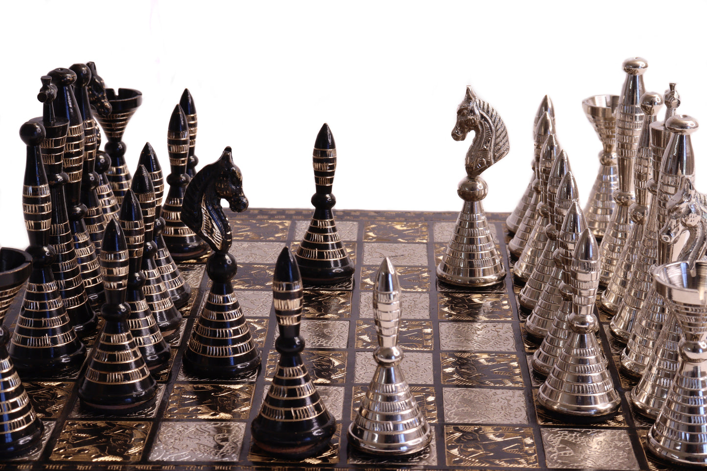 playminds Hand-Etched Obsidian & Silver Luxury black and gold Chess Set