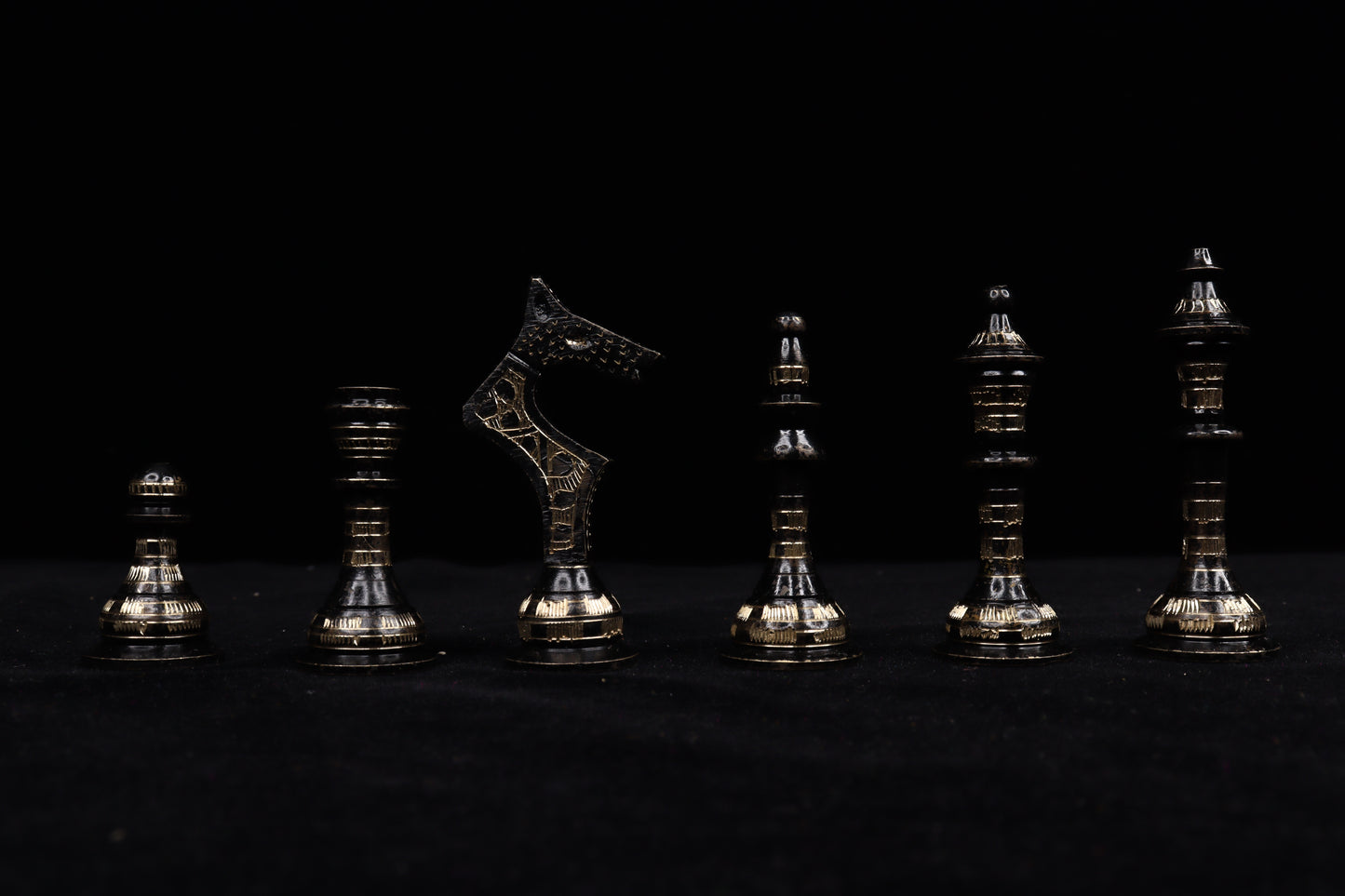 playminds Hand-Etched Silver & Black Metal Chess Set