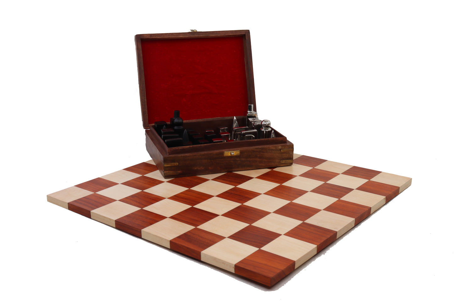 PLAYMINDS Modern Geometric Luxury Chess Set – Walnut & Maple Board with Chrome & Black Pieces