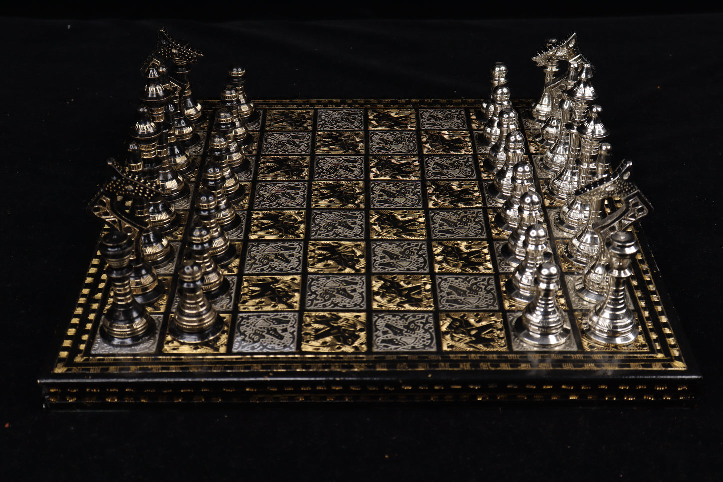 playminds Hand-Etched Silver & Black Metal Chess Set