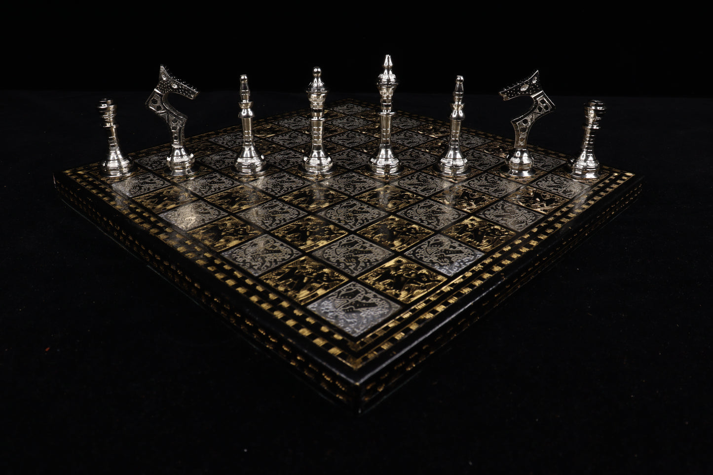 playminds Hand-Etched Silver & Black Metal Chess Set