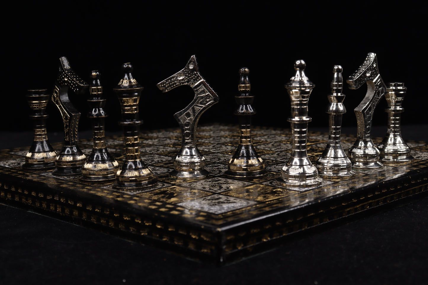 playminds Hand-Etched Silver & Black Metal Chess Set